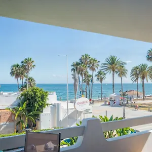 https://apartamento-primera-linea-de-playa-marbella.1costadelsol.com